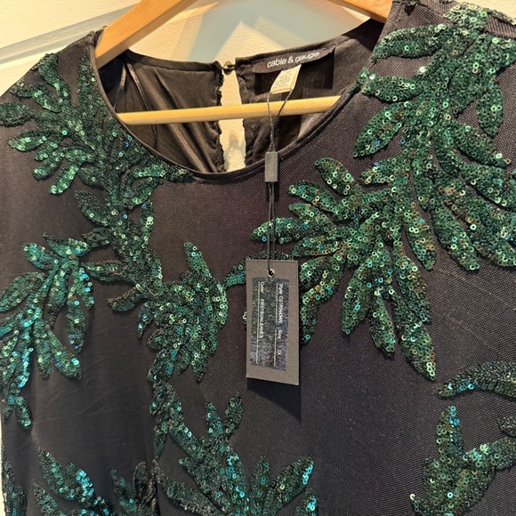 Cable & Gauge Tops - NWT CABLE & GAUGE Top Black Green Sequin Leaf Mesh Top Blouse CSTP04434W Size 1X